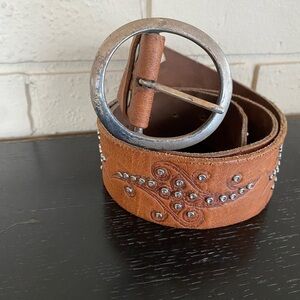 Hollister Brown Woman  Genuine Leather Tooled Rhinestone Belt Silver Buckle Sz M